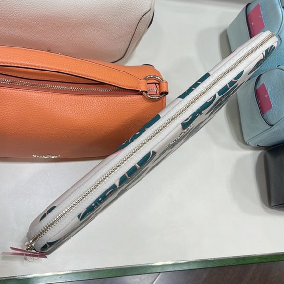 Kate Spade Darcy Monstera Leaves Laptop Sleeve Cream Multi - Picture 10 of 16